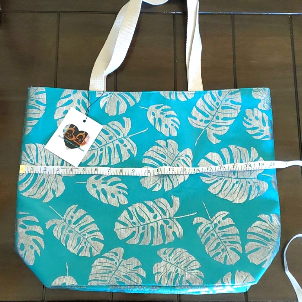 NWT Beach Bag Truquoise w/ Silver Monstera